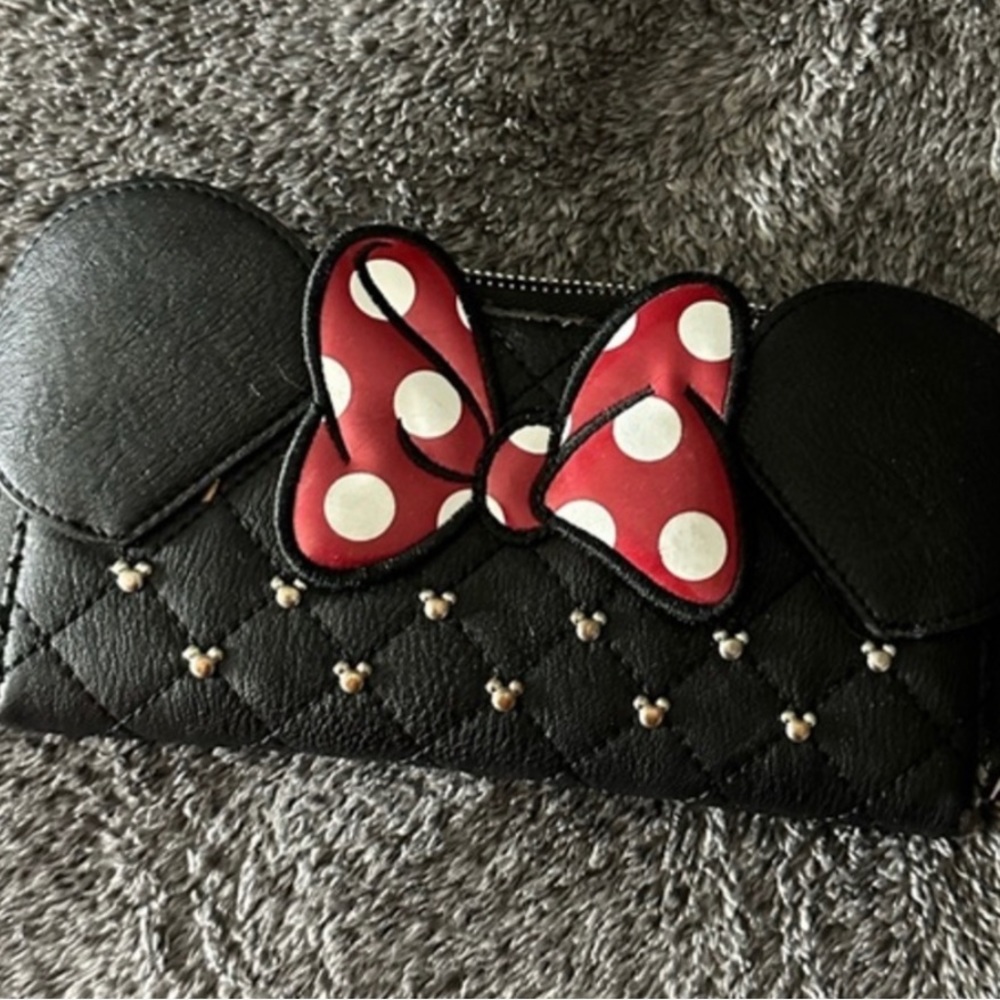 Minnie Mouse LoungeFly Wallet